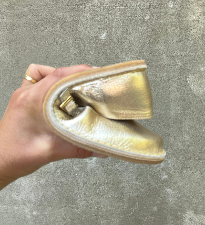 ZAPATO GOLONDRINA DORADA MUJER