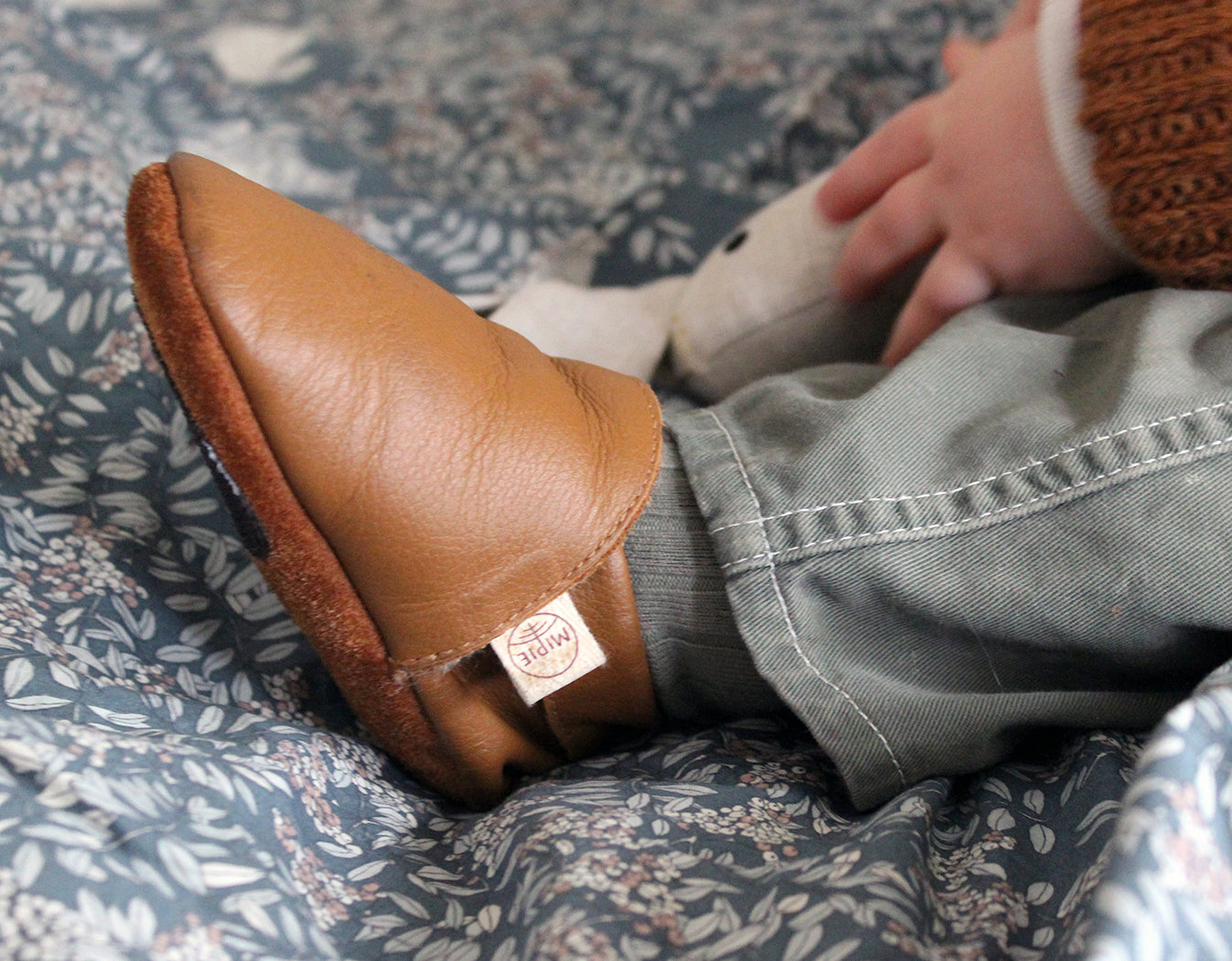 PANTUFLA MOCS CHIPORRO CAFÉ BEBÉ Y NIÑOS