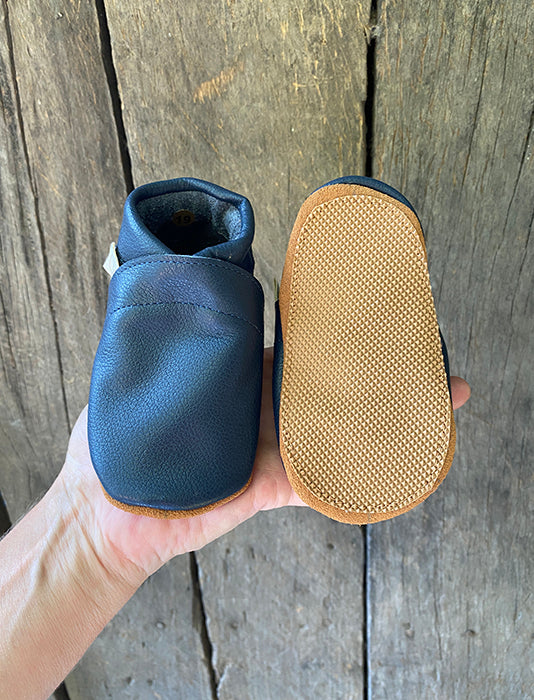 MOCS LISO AZUL MARINO BEBÉ