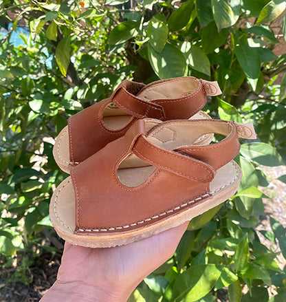 SANDALIA KANGURO CARAMELO NIÑOS