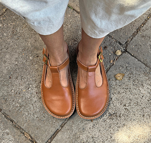 ZAPATO PUDÚ CARAMELO MUJER