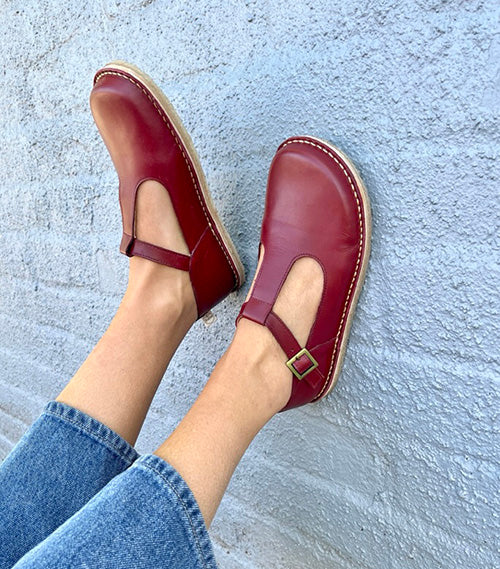 ZAPATO PUDÚ GUINDA MUJER