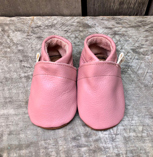 MOCS LISO ROSADO BEBÉ